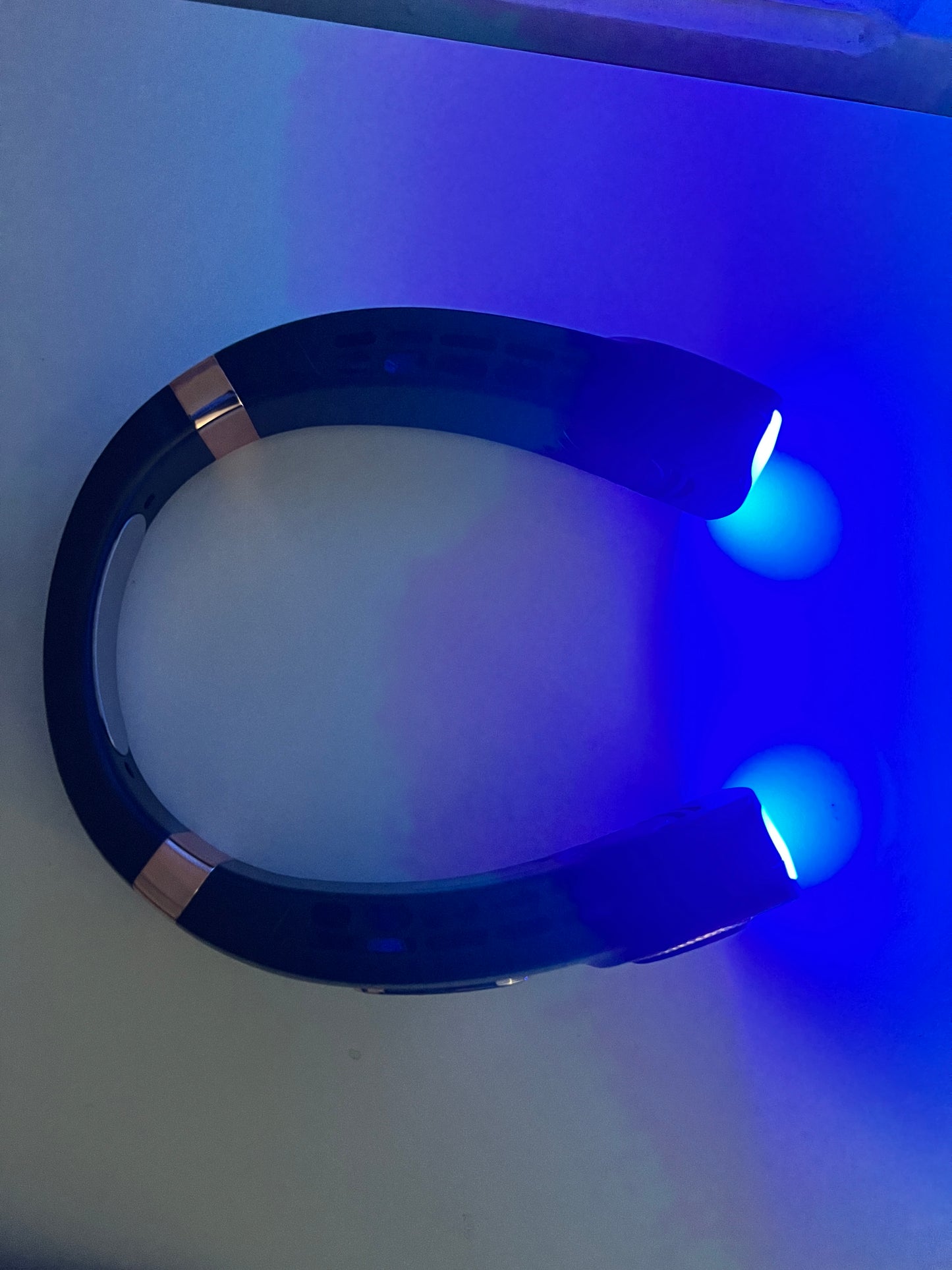 Bladeless Neck Fan - Stay Fresh, Anywhere this summer.